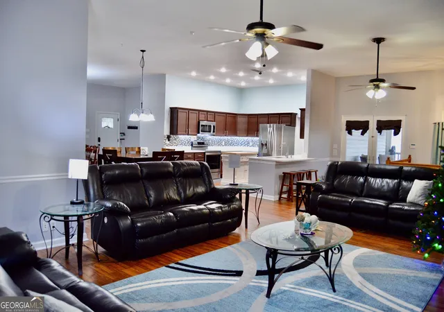 2nd image of 817 Brookside Dr, Winder, GA 30680 | MLS# 10703851