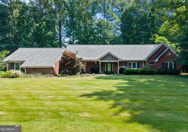 1st image of 146 Lakeside Dr Nw, Kennesaw, GA 30144 | MLS# 10821868