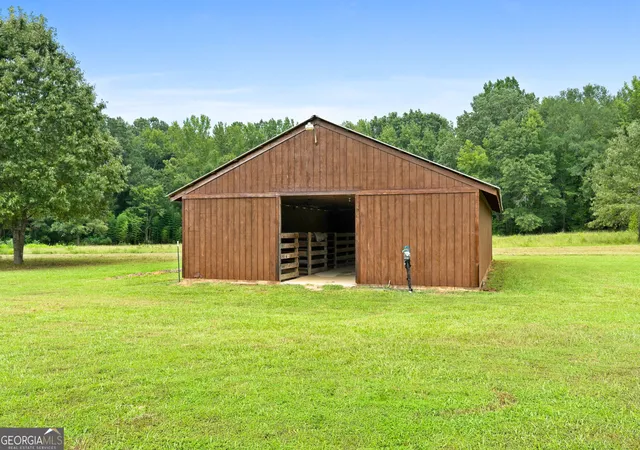 3rd image of 3255 Alvaton Rd, Gay, GA 30218 | MLS# 10826860