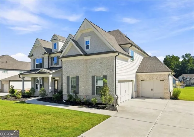 Photo 3 of Single family home for sale at 6410 Hawkins Manor Dr, Cumming, GA 30040 | MLS# 10833961 | Listing updated on 2026-09-10