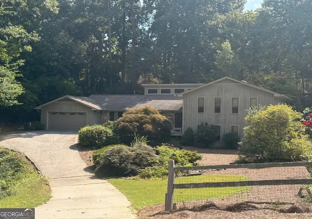 Photo 1 of Single family home for sale at 358 Indian Hills Trl, Marietta, GA 30068 | MLS# 10824363 | Listing updated on 2026-09-20