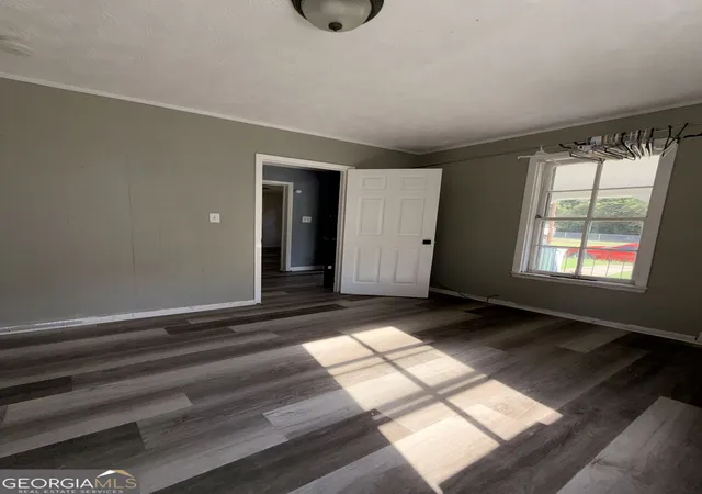 Photo 4 of Single family home for sale at 129 Cobb St, Cedartown, GA 30125 | MLS# 10835765 | Listing updated on 2026-10-16