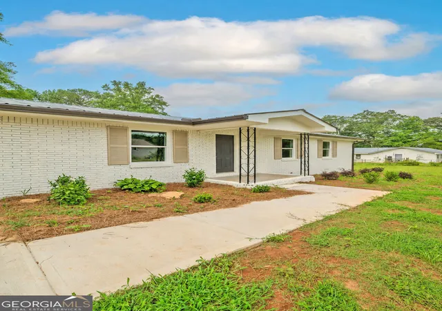 3rd image of 407 Church St, Pendergrass, GA 30567 | MLS# 10808130