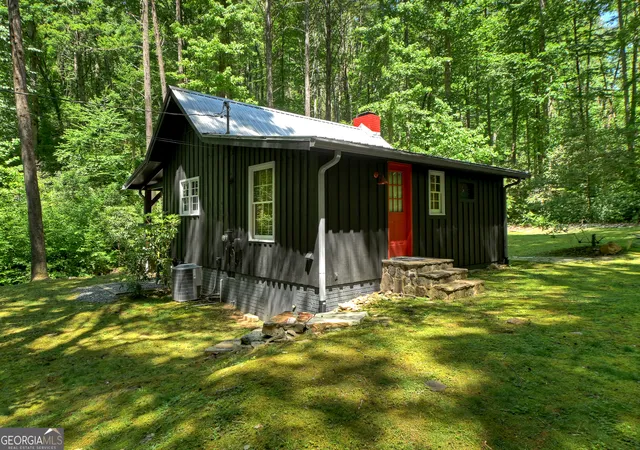 Photo 4 of Sale Pending at 373 Barnes Creek Dr, Ellijay, GA 30540 | MLS# 10791091 | Listing updated on 2026-09-13
