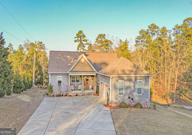 1st image of 1012 Choctaw Dr, Lincolnton, GA 30817 | MLS# 10676265