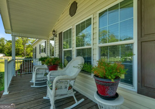 Photo 3 of Sale Pending at 6084 Youmans Chapel Rd, Blackshear, GA 31516 | MLS# 10825792 | Listing updated on 2026-08-27