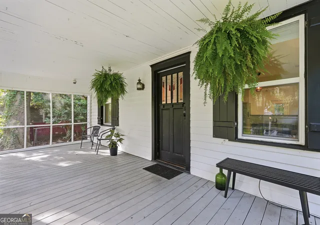 Photo 3 of Single family home for sale at 1217 E 67Th St, Savannah, GA 31404 | MLS# 10814368 | Listing updated on 2026-09-08
