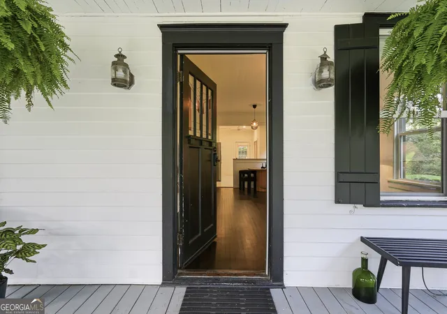 Photo 4 of Single family home for sale at 1217 E 67Th St, Savannah, GA 31404 | MLS# 10814368 | Listing updated on 2026-09-08