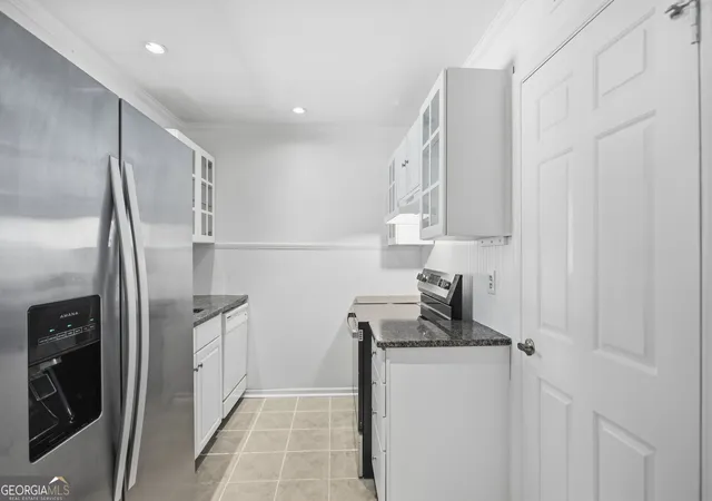 Photo 2 of Townhouse for sale at 132 Old Ferry Wy, Roswell, GA 30076 | MLS# 10834808 | Listing updated on 2026-09-11