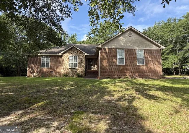Photo 2 of Single family home for sale at 1331 Carl Dr, Thomson, GA 30824 | MLS# 10788820 | Listing updated on 2026-07-02