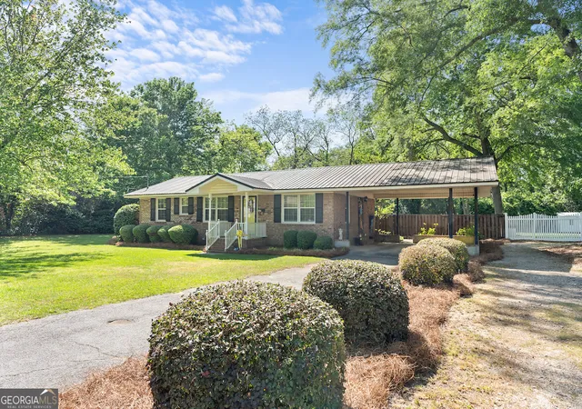 3rd image of 309 Washington Ave, Sandersville, GA 31082 | MLS# 10814208