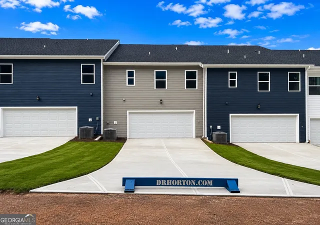 Photo 2 of Townhouse for sale at 343 Tate St, Monroe, GA 30655 | MLS# 10818183 | Listing updated on 2026-08-22
