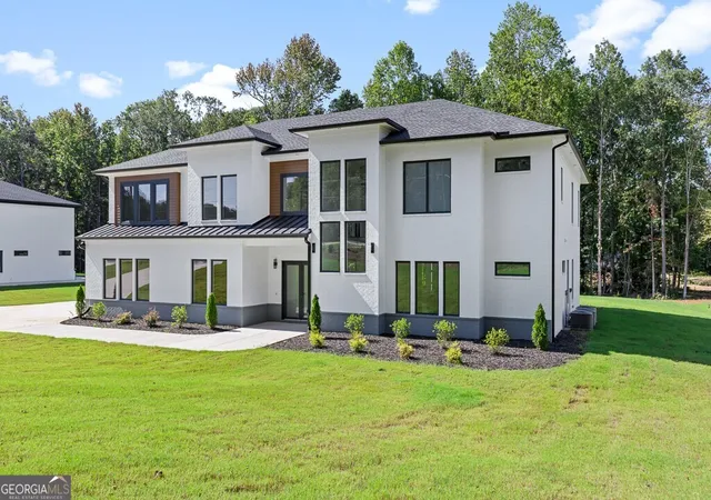 Photo 2 of Sale Pending at 2274 Highway 124 W, Jefferson, GA 30549 | MLS# 10604068 | Listing updated on 2025-11-17