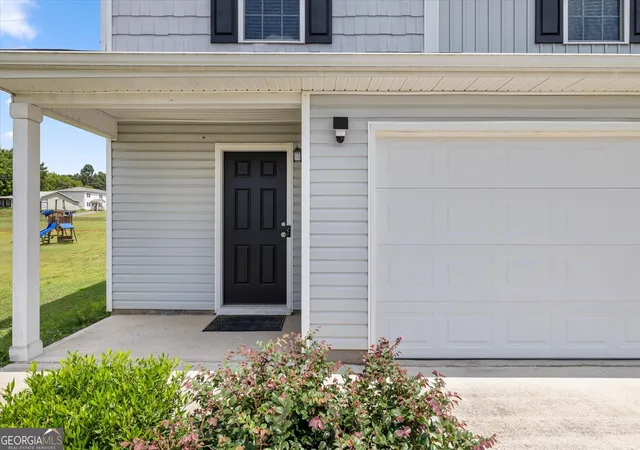 Photo 2 of Single family home for sale at 324 Middleton Ct, Chatsworth, GA 30705 | MLS# 10830129 | Listing updated on 2026-08-31