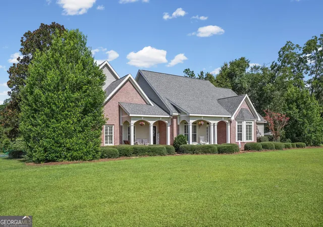 Photo 3 of Sale Pending at 488 Osierfield Dr, Fitzgerald, GA 31750 | MLS# 10814692 | Listing updated on 2026-09-21