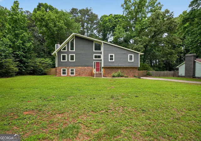 Photo 2 of Single family home for sale at 117 Lafayette Dr, Fayetteville, GA 30214 | MLS# 10768397 | Listing updated on 2026-08-24