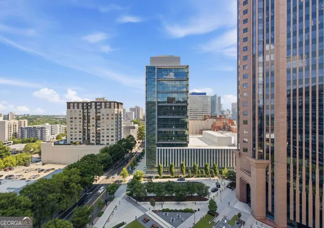 Photo 2 of Condo for sale at 620 Peachtree St Ne #1607, Atlanta, GA 30308 | MLS# 10802574 | Listing updated on 2026-10-06