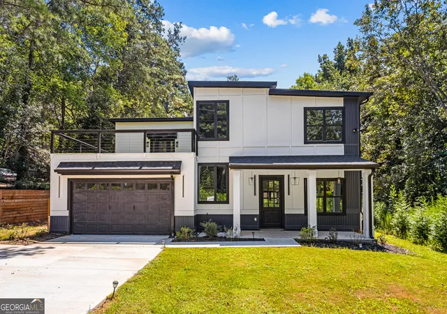 Photo 1 of Single family home for sale at 6465 Yacht Clb Rd, Flowery Branch, GA 30542 | MLS# 10836440 | Listing updated on 2026-09-23