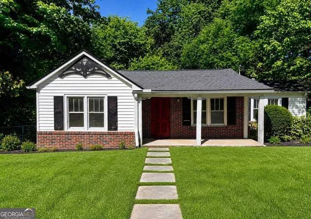 1st image of 618 Palm St, Canton, GA 30115 | MLS# 10757572