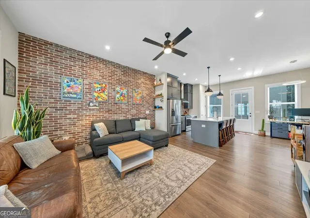 Photo 2 of Townhouse for sale at 114 Beardon Cir Se, Atlanta, GA 30316 | MLS# 10830084 | Listing updated on 2026-09-12