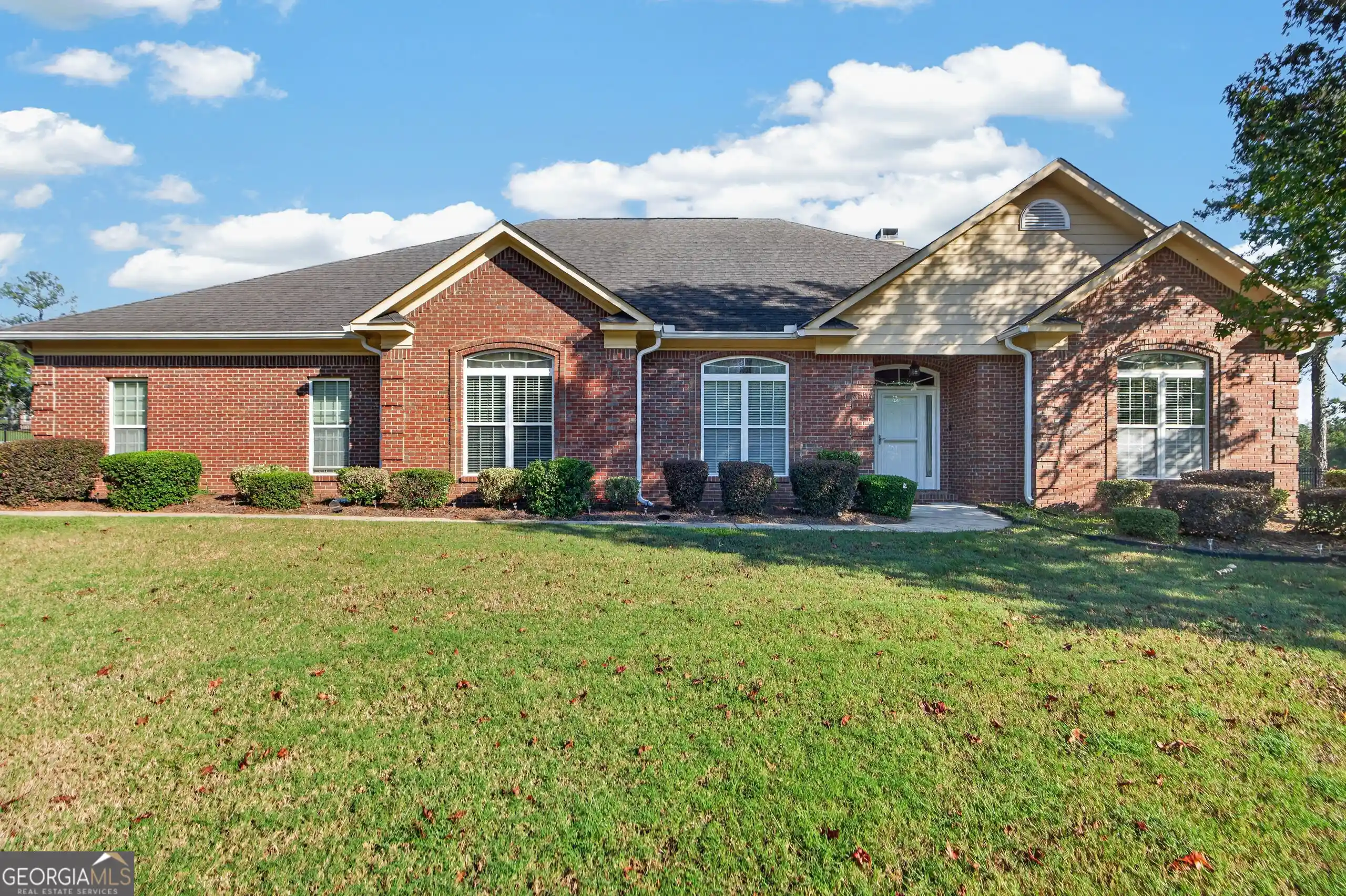 Single family home for sale at 6502 Yellowstone Way, Lizella, GA 31052 | MLS# 10873467