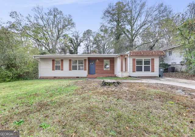 Photo 2 of Sale Pending at 310 Terrace St, Griffin, GA 30224 | MLS# 10634985 | Listing updated on 2026-01-08