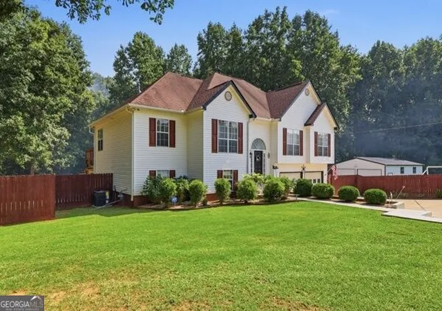 Photo 3 of Single family home for sale at 180 Harper Rd, Mcdonough, GA 30252 | MLS# 10827495 | Listing updated on 2026-09-10