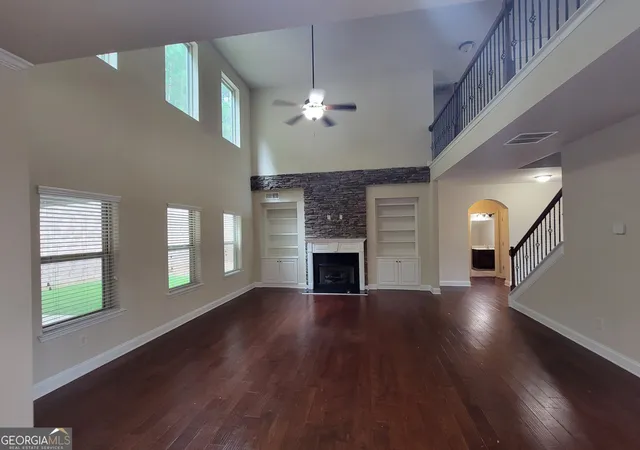 Photo 2 of Sale Pending at 1471 Primrose Park Rd, Sugar Hill, GA 30518 | MLS# 10810068 | Listing updated on 2026-09-10
