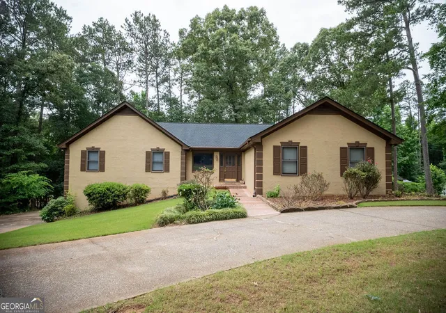 Photo 1 of Sale Pending at 125 Emerald Dr, Mcdonough, GA 30253 | MLS# 10783546 | Listing updated on 2026-08-16