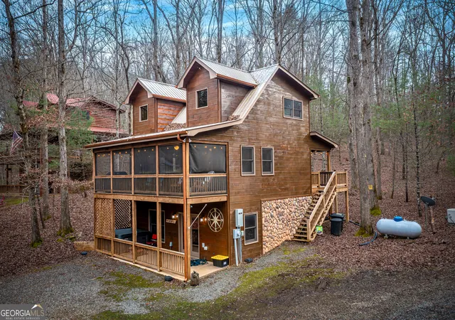 Photo 3 of Single family home for sale at 850 Mountain Lake Cir, Blue Ridge, GA 30513 | MLS# 10791861 | Listing updated on 2026-07-08