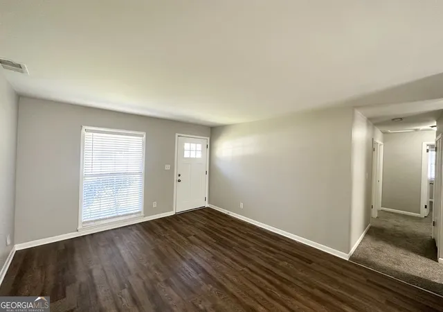 3rd image of 2566 Nw Santa Barbara Dr, Atlanta, GA 30318 | MLS# 10490756