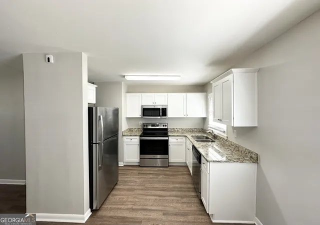 5th image of 2566 Nw Santa Barbara Dr, Atlanta, GA 30318 | MLS# 10490756