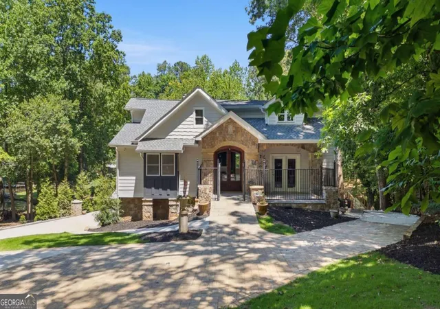 Photo 4 of Single family home for sale at 4039 Tall Pine Dr, Marietta, GA 30062 | MLS# 10816790 | Listing updated on 2026-09-19