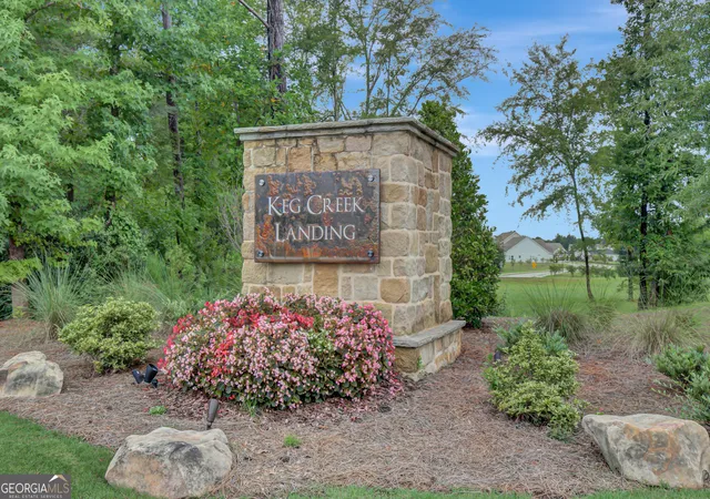 3rd image of 105 Redhaven Dr, Senoia, GA 30276 | MLS# 10768543
