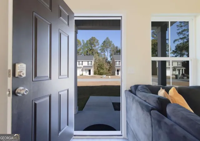 Photo 4 of Single family home for sale at 703 Mill Crk, Hinesville, GA 31313 | MLS# 10652712 | Listing updated on 2026-05-23