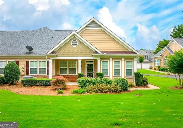 Photo 1 of Condo for sale at 2711 Grapevine Cir #1501, Cumming, GA 30041 | MLS# 10782134 | Listing updated on 2026-08-21