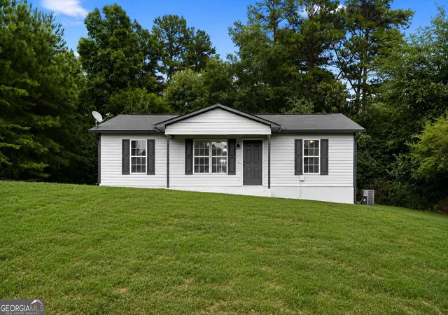 1st image of 332 Lavista Dr Sw, Calhoun, GA 30701 | MLS# 10806080