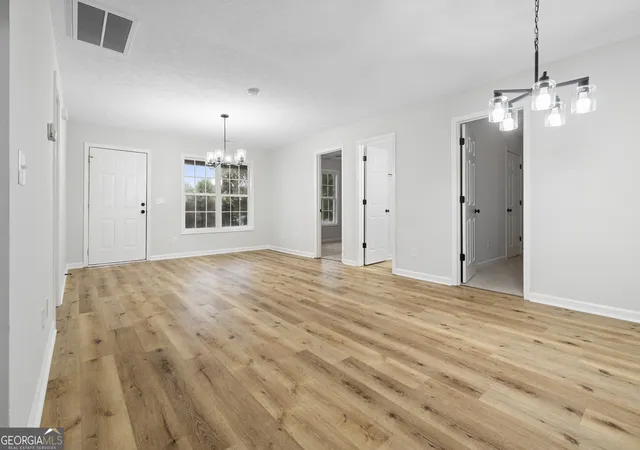4th image of 332 Lavista Dr Sw, Calhoun, GA 30701 | MLS# 10806080