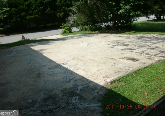 Photo 3 of Single family home for sale at 5435 Morning Crk Cir, South Fulton, GA 30349 | MLS# 10817373 | Listing updated on 2026-09-30
