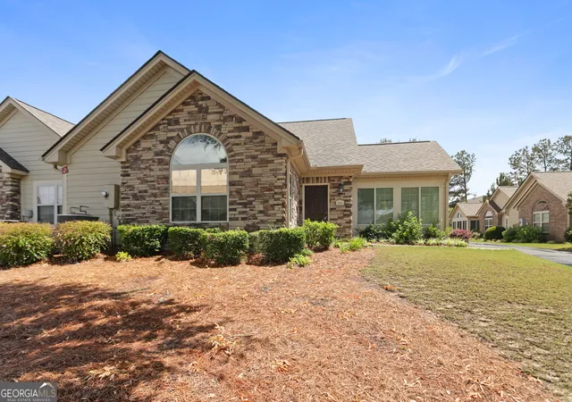 image of 400 Silver Summit Dr Se, Conyers, GA 30094 | MLS# 10778906
