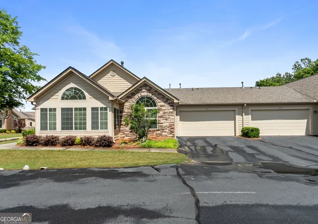 image of 400 Silver Summit Dr Se, Conyers, GA 30094 | MLS# 10778906