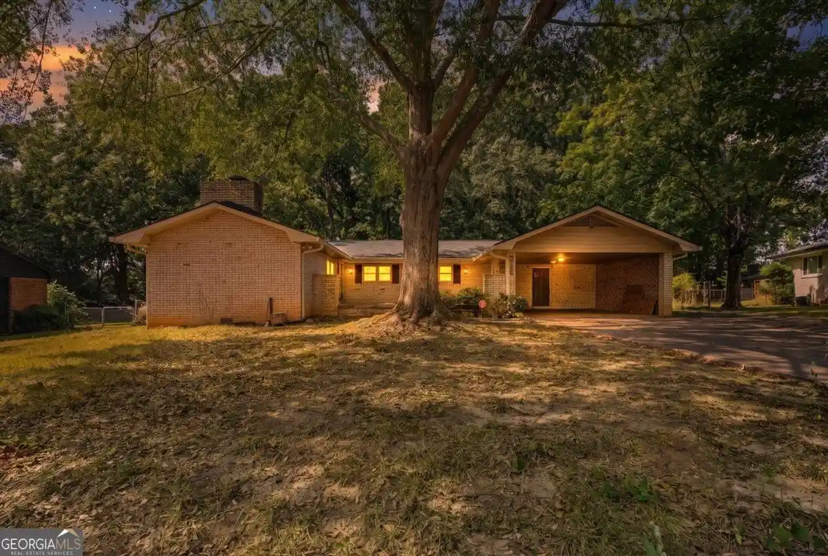 Photo 1 of Single family home for sale at 8055 Crown Way, Jonesboro, GA 30238 | MLS# 10872111 | Listing updated on 2026-10-23
