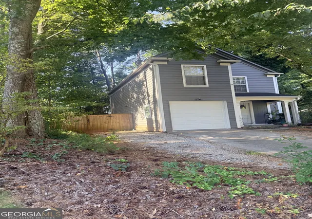 Photo 2 of Sale Pending at 1263 Old Countryside Cir, Stone Mountain, GA 30083 | MLS# 10835680 | Listing updated on 2026-09-06
