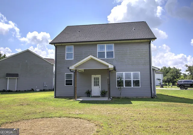 Photo 2 of Single family home for sale at 327 Larkspur Dr Sw, Calhoun, GA 30701 | MLS# 10836201 | Listing updated on 2026-09-14