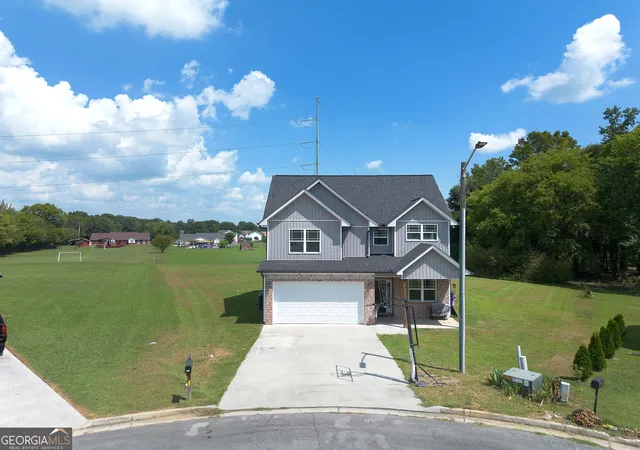 Photo 4 of Single family home for sale at 327 Larkspur Dr SW, Calhoun, GA 30701 | MLS# 10836201 | Listing updated on 2026-09-14
