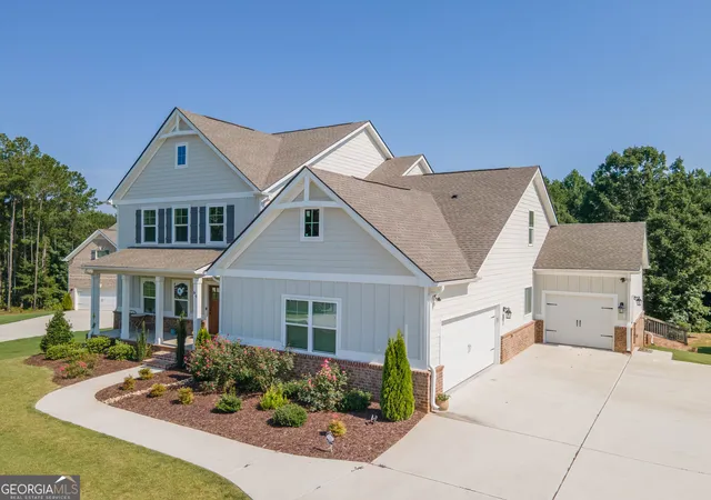 Photo 1 of Single family home for sale at 69 Ellabelle Ct, Senoia, GA 30276 | MLS# 10830152 | Listing updated on 2026-09-19