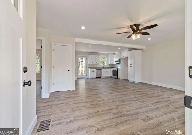 Photo 3 of Single family home for sale at 350 Grand Oak Ln, Dahlonega, GA 30533 | MLS# 10814552 | Listing updated on 2026-08-12