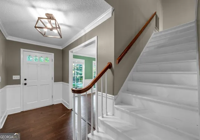 Photo 4 of Sale Pending at 4476 Rivoli Dr, Macon, GA 31210 | MLS# 10809093 | Listing updated on 2026-09-15
