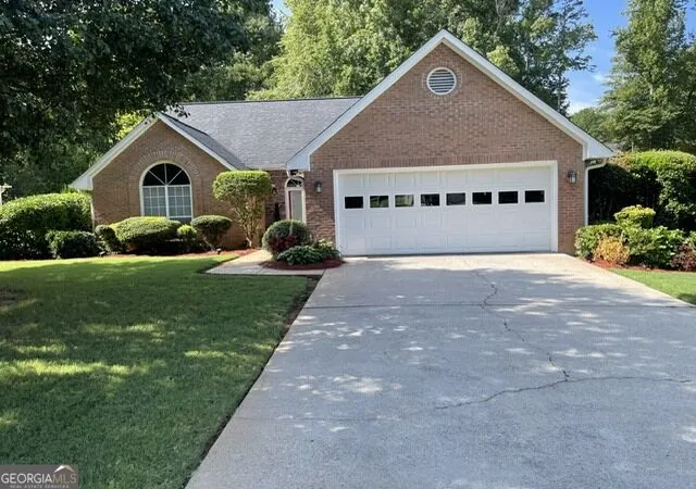 Photo 3 of Single family home for sale at 519 Washington Dr, Jonesboro, GA 30238 | MLS# 10828244 | Listing updated on 2026-09-13