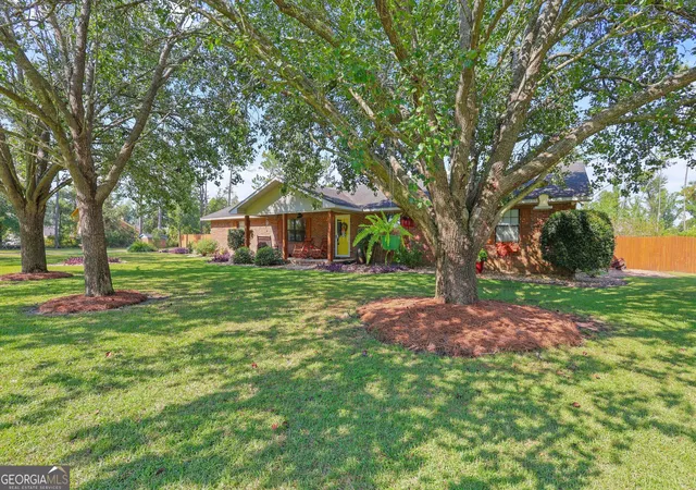 Photo 2 of Single family home for sale at 142 Sunfish Rd, Alma, GA 31510 | MLS# 10832484 | Listing updated on 2026-09-08